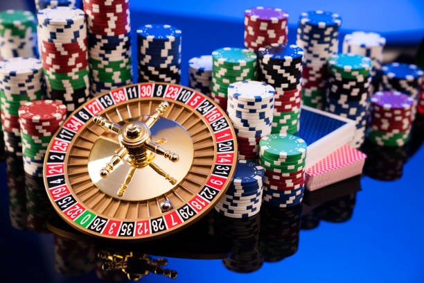 keluaranhk mobile app interface showing live blackjack table and account menu